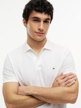 Carica l'immagine nel visualizzatore di Gallery, Polo Tommy Hilfiger XXS
