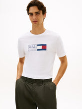 Carica l'immagine nel visualizzatore di Gallery, T-Shirt Tommy Hilfiger XXS