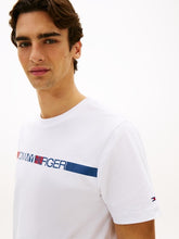 Carica l'immagine nel visualizzatore di Gallery, T-Shirt Tommy Hilfiger XXS