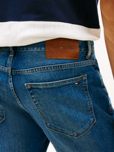 Carica l'immagine nel visualizzatore di Gallery, Bermuda Tommy Hilfiger 28