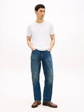 Carica l'immagine nel visualizzatore di Gallery, T-Shirt Tommy Hilfiger XXS